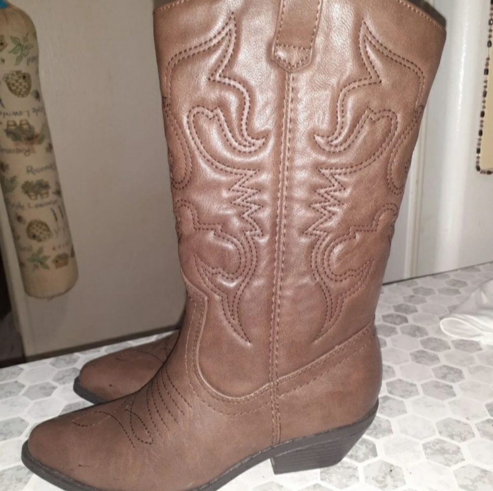 Soda Cowboy Boots